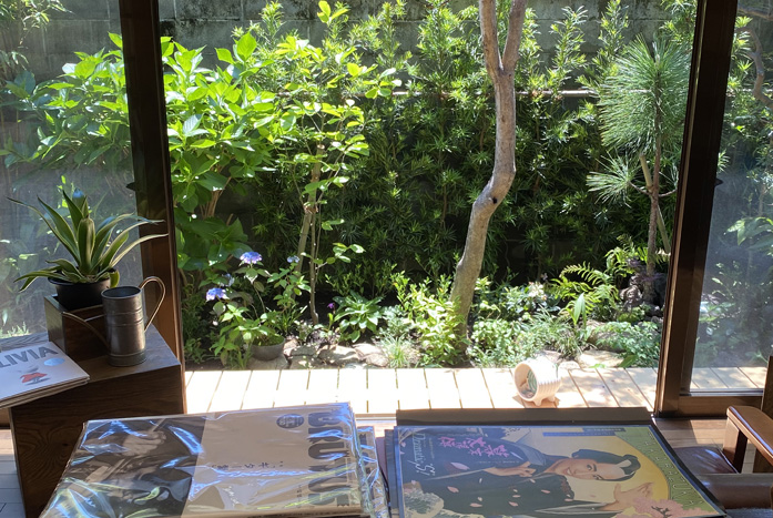 鎌倉_今小路ブックストア｜縁側スペース