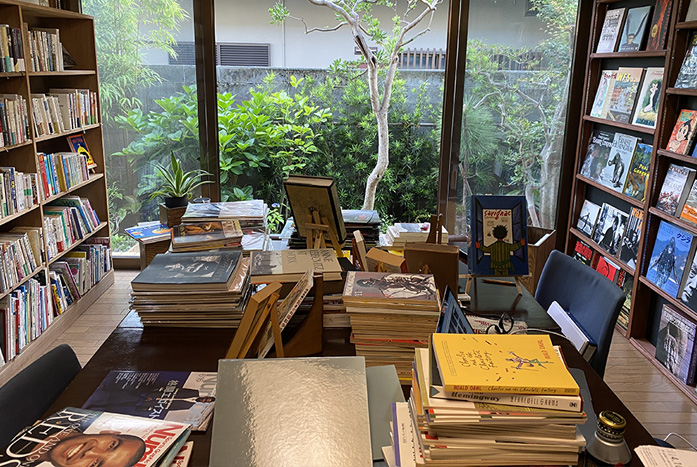 鎌倉_今小路ブックストア｜店内スペース